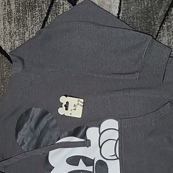 DISNEY MICKEY MOUSE PEEKING OVER SWEATSHIRT & MICKEY MOUSE SET 3 EARRINGS - Picture 5 of 14